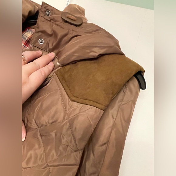 C•M•3 Women’s vest jacket with fleece lined hood. Sz L EUC zips snaps pockets - Picture 10 of 11